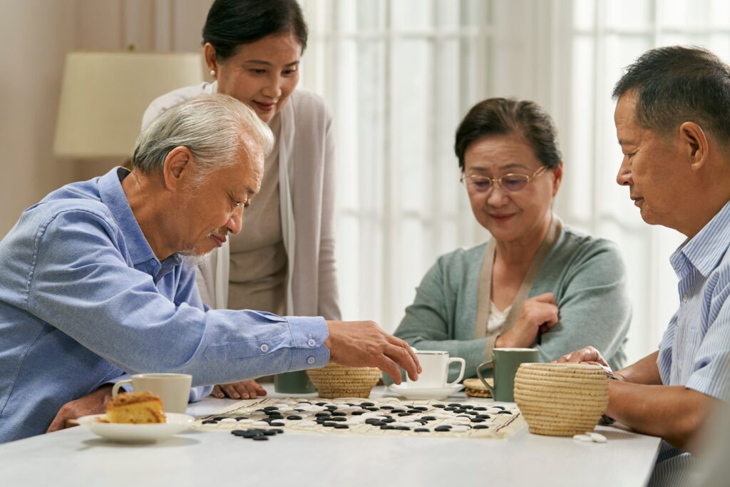 樂齡圍棋對局交流|成人圍棋課程促進思考力與社群互動